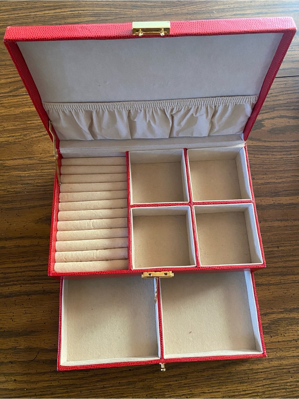 Vintage Red Faux Lizard Skin Jewelry Box Drawer Ring Rolls Velvet Lined Lock Key